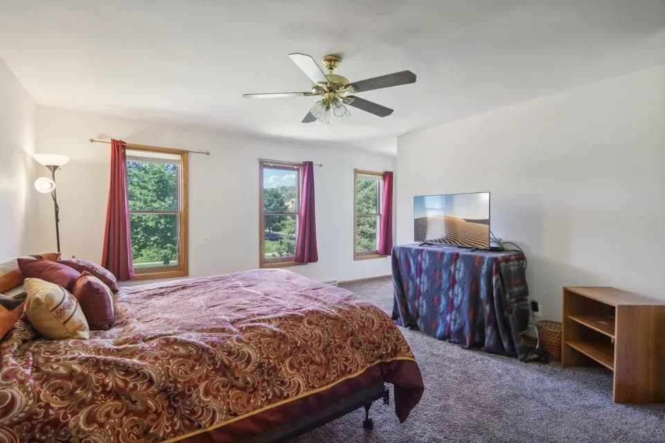 A private resident bedroom at Mount Zion Care