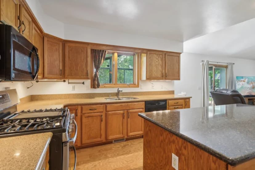 Home kitchen